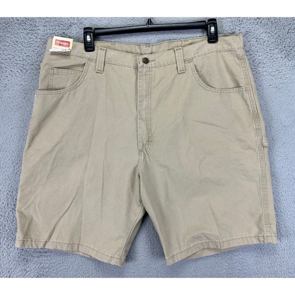 Wrangler Carpenter Shorts 42 Tan‎ Relaxed Fit Utility Cargo NEW - Picture 1 of 7